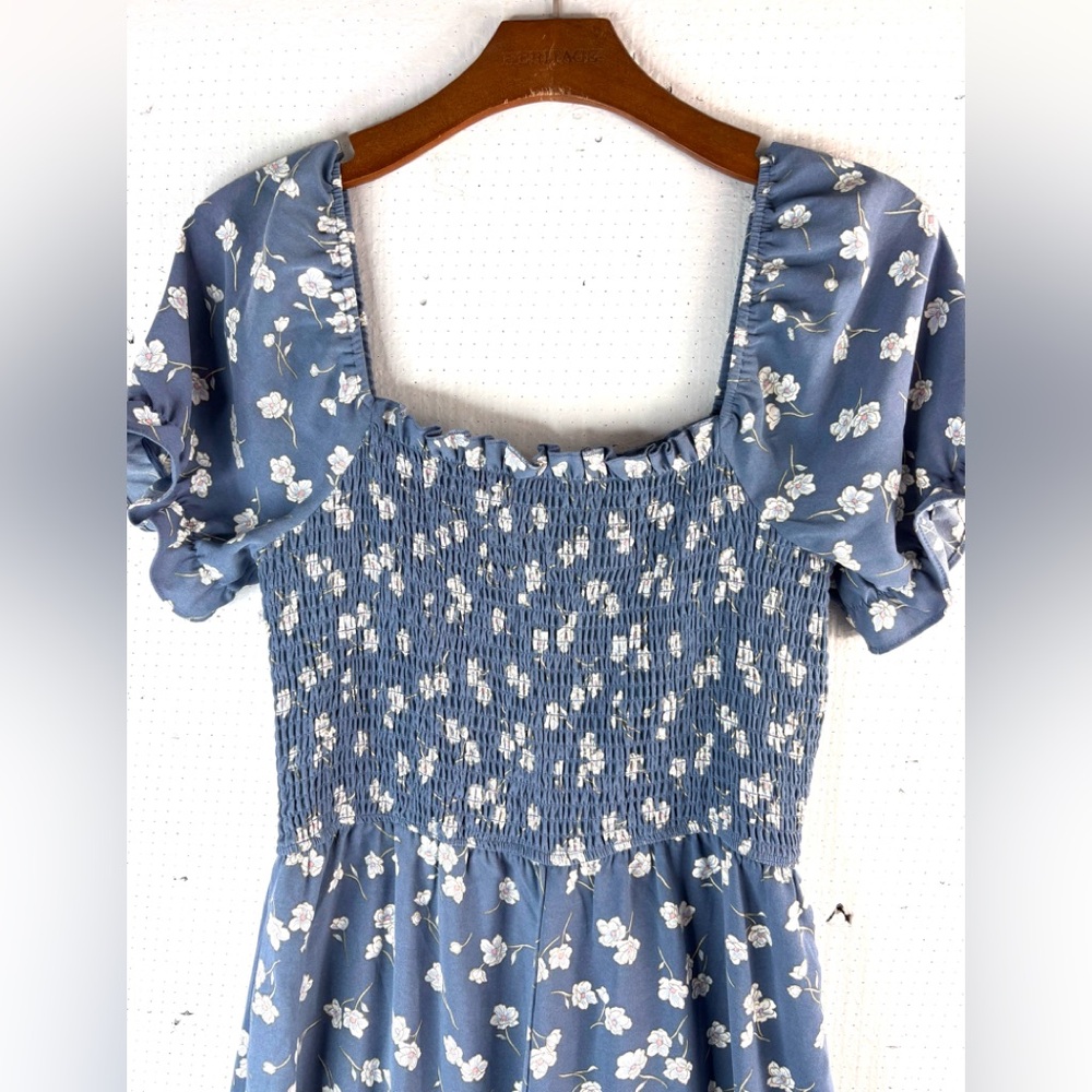 Inspired Hearts L Feminine Boho Smocked Gray Blue Ditsy Floral Jumpsuit - Picture 6 of 8